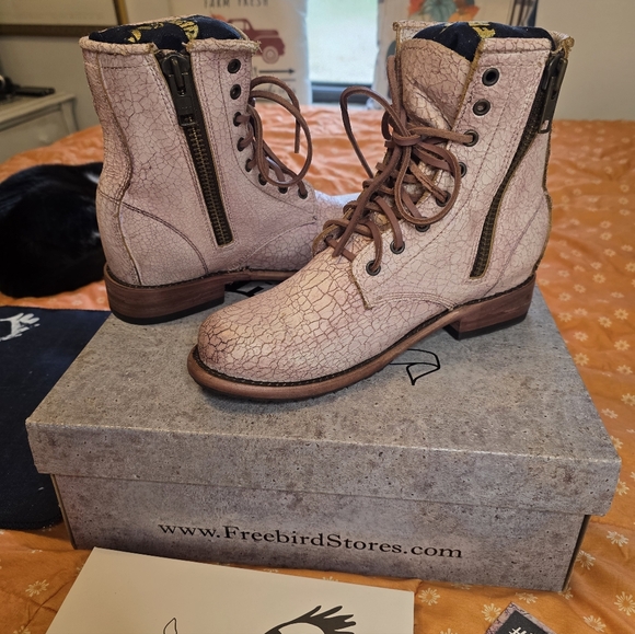 Freebird Manchester Pink Boots - Picture 8 of 16